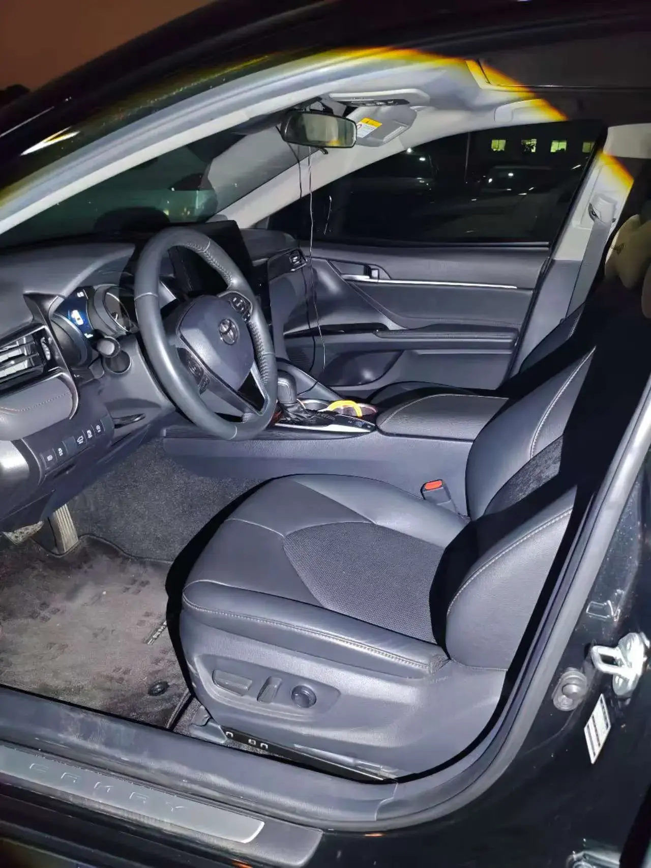 2023 TOYOTA CAMRY thumbnail 2