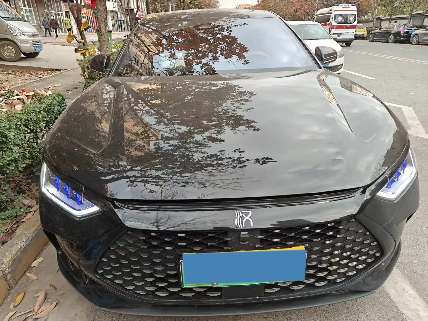 2022 VOLKSWAGEN TIGUAN thumbnail 3