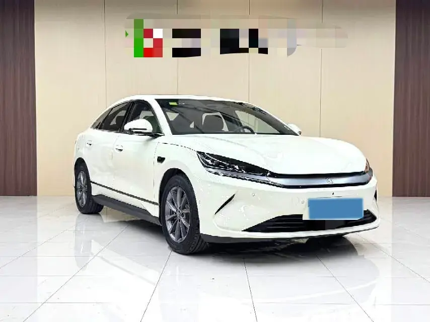 2025 BYD QINL thumbnail 2