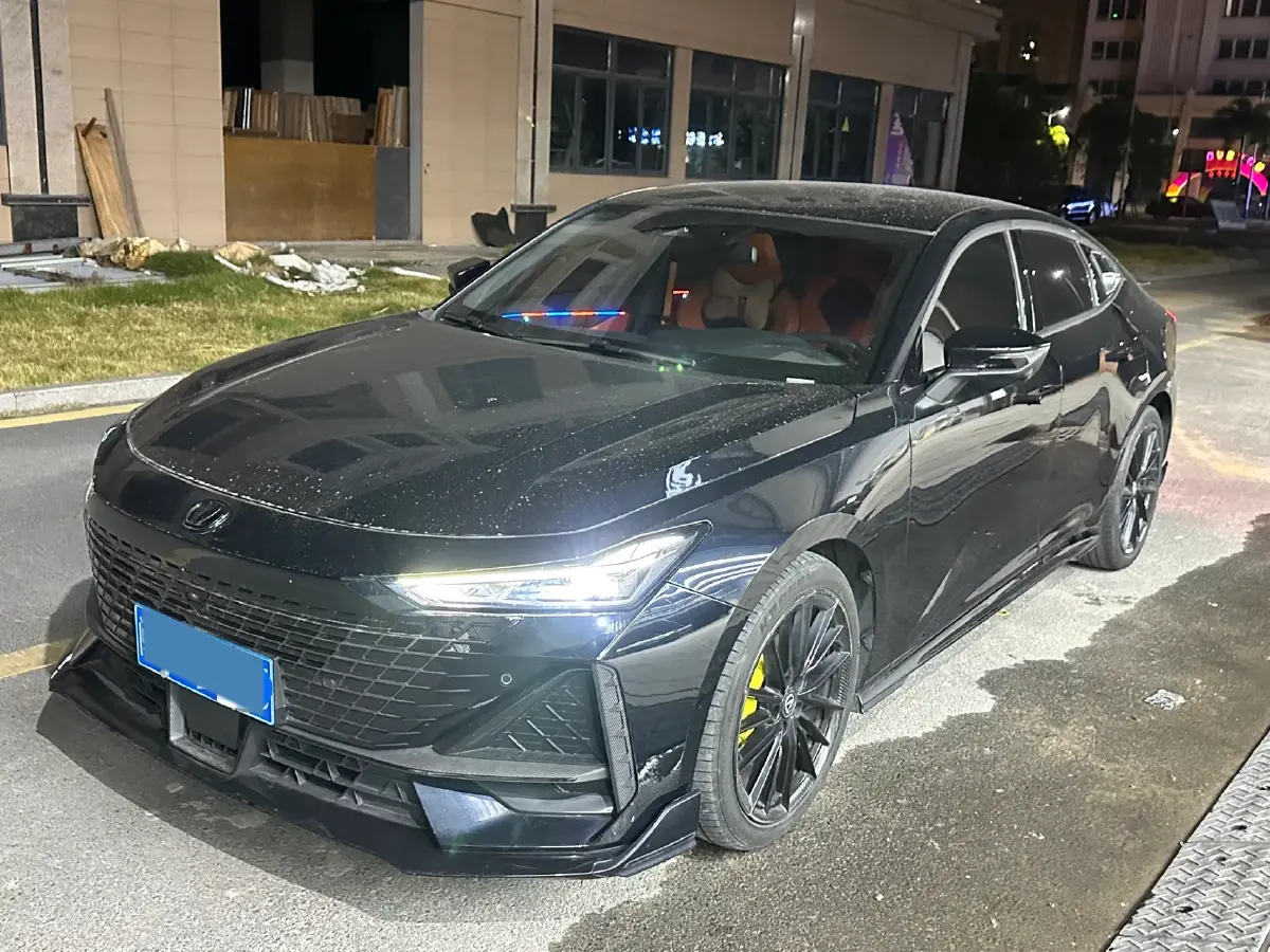 2023 ChangAn UNI-V 1.5T 188HP L4 7DCT