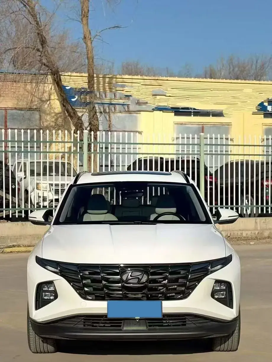 2021 HYUNDAI TUCSON thumbnail 2