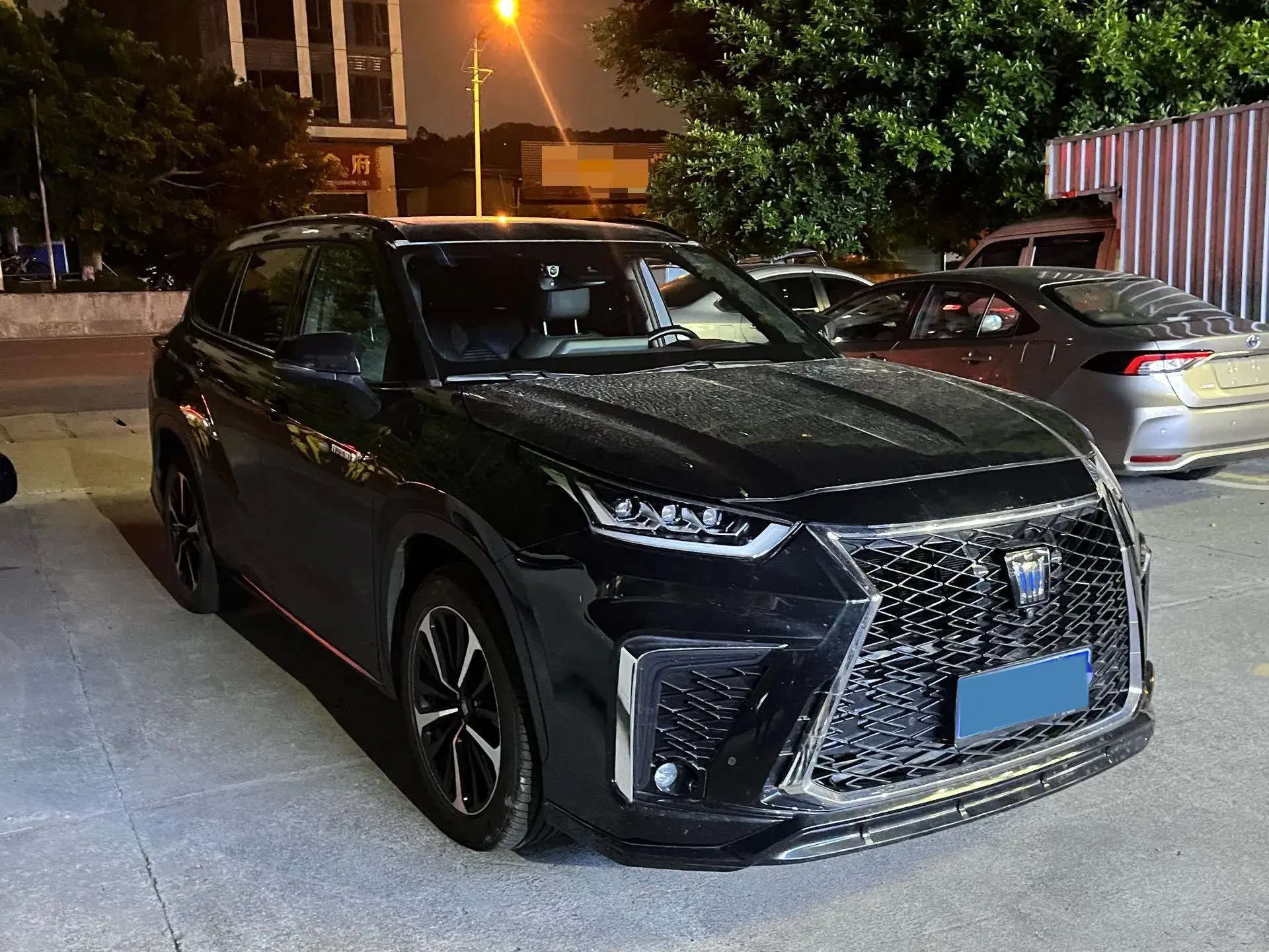 2021 TOYOTA CROWN thumbnail 3