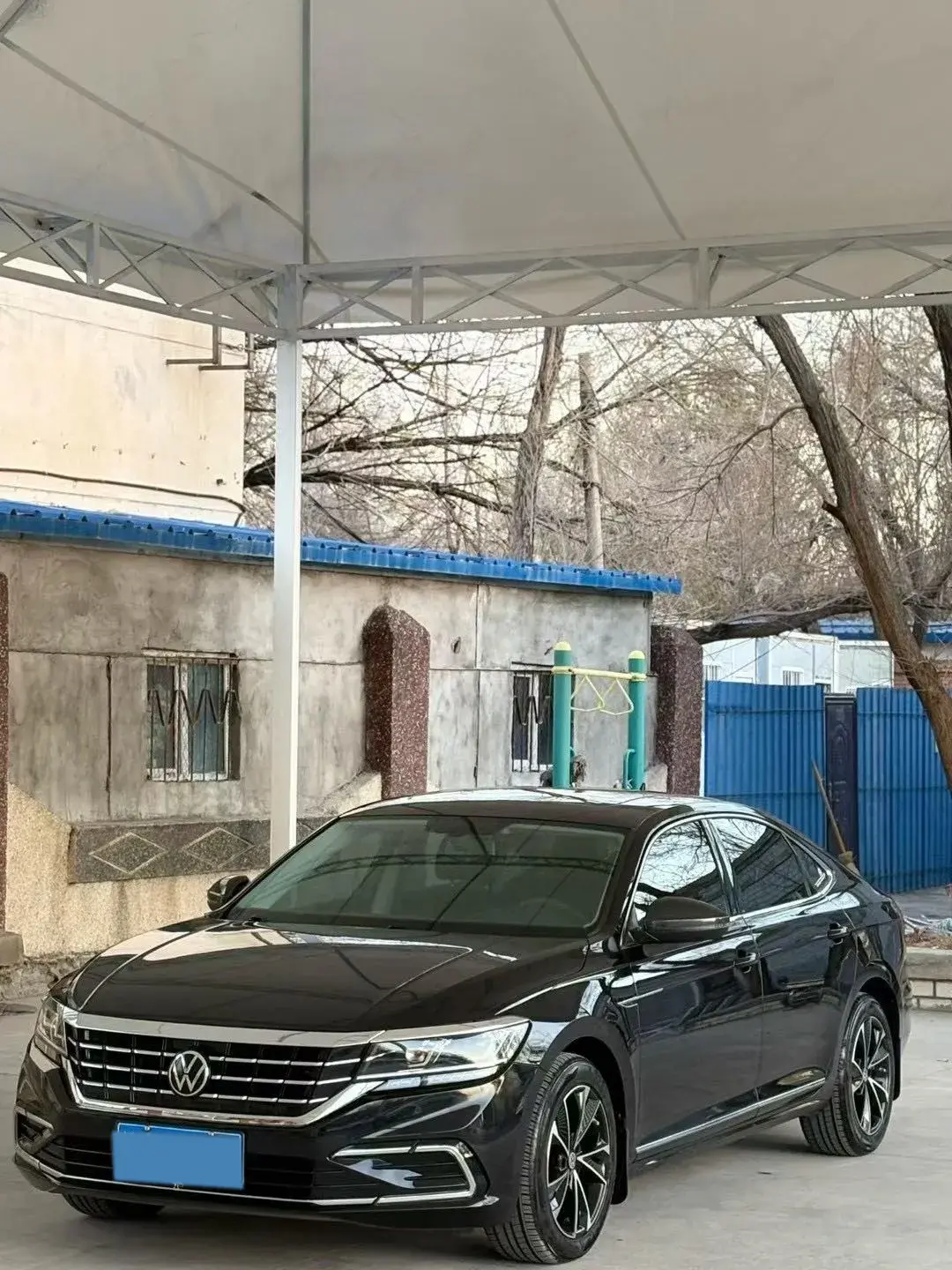 2021 VOLKSWAGEN PASSAT view 1