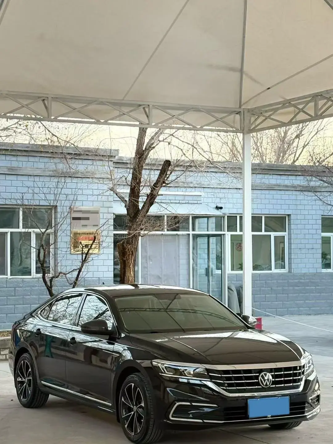 2021 VOLKSWAGEN PASSAT thumbnail 3