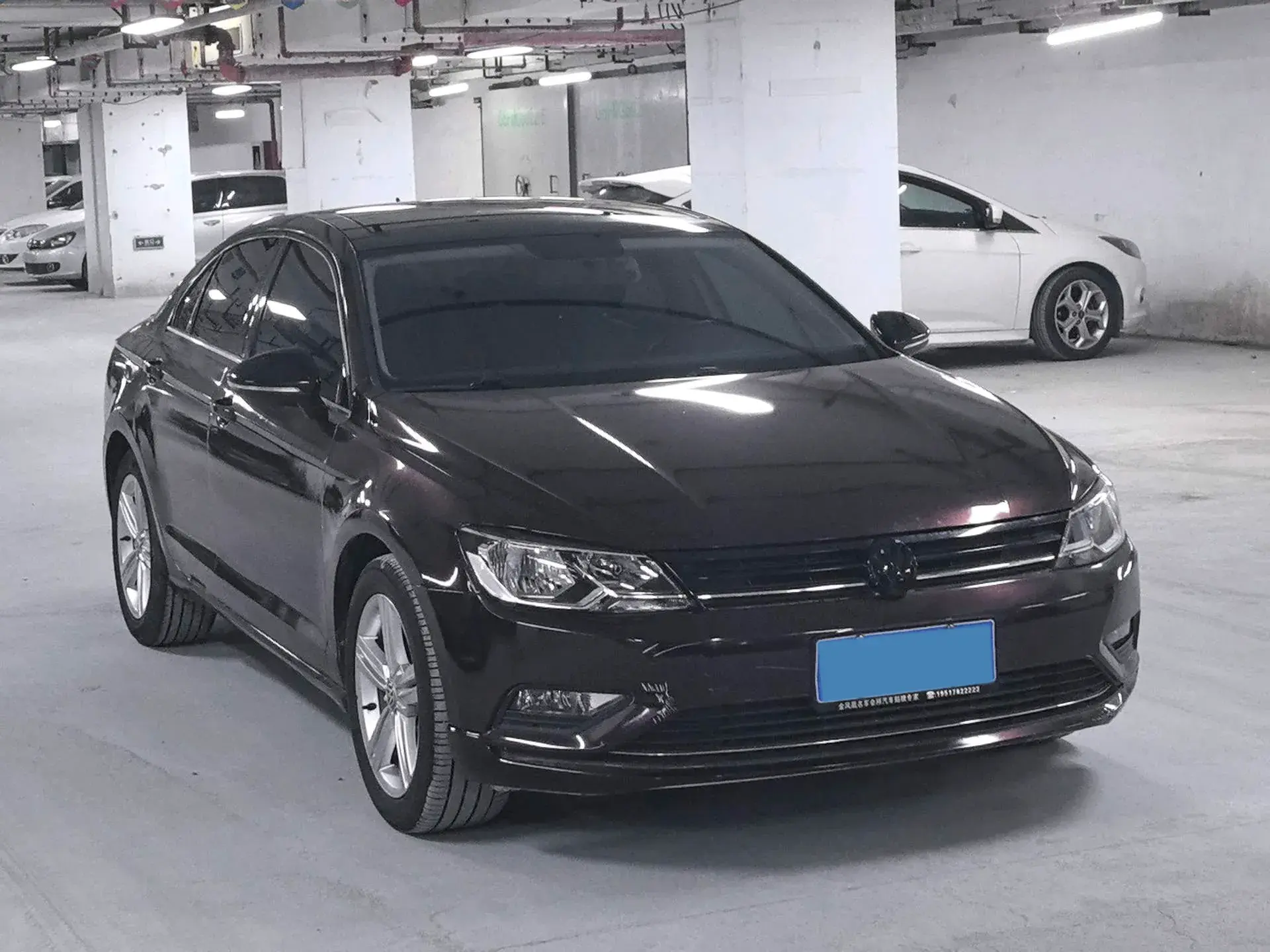 2017 VOLKSWAGEN LAMANDO thumbnail 3