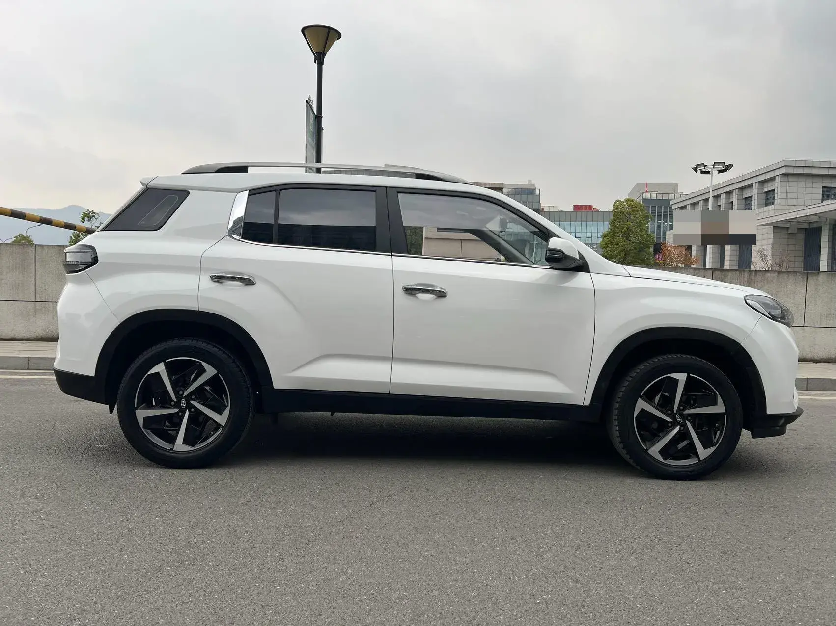 2021 HYUNDAI IX35 thumbnail 4