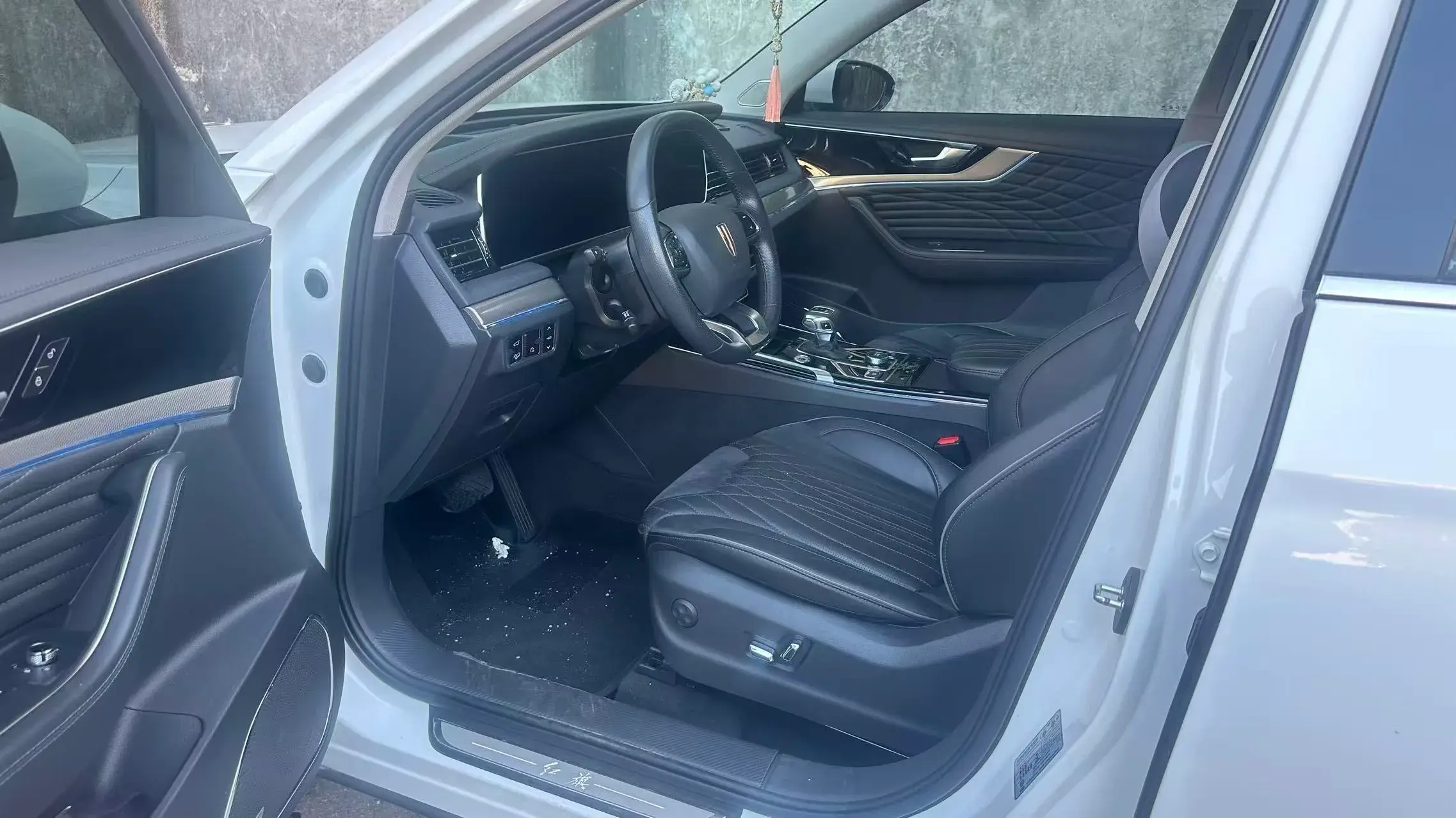 2022 HONGQI HS5 thumbnail 3