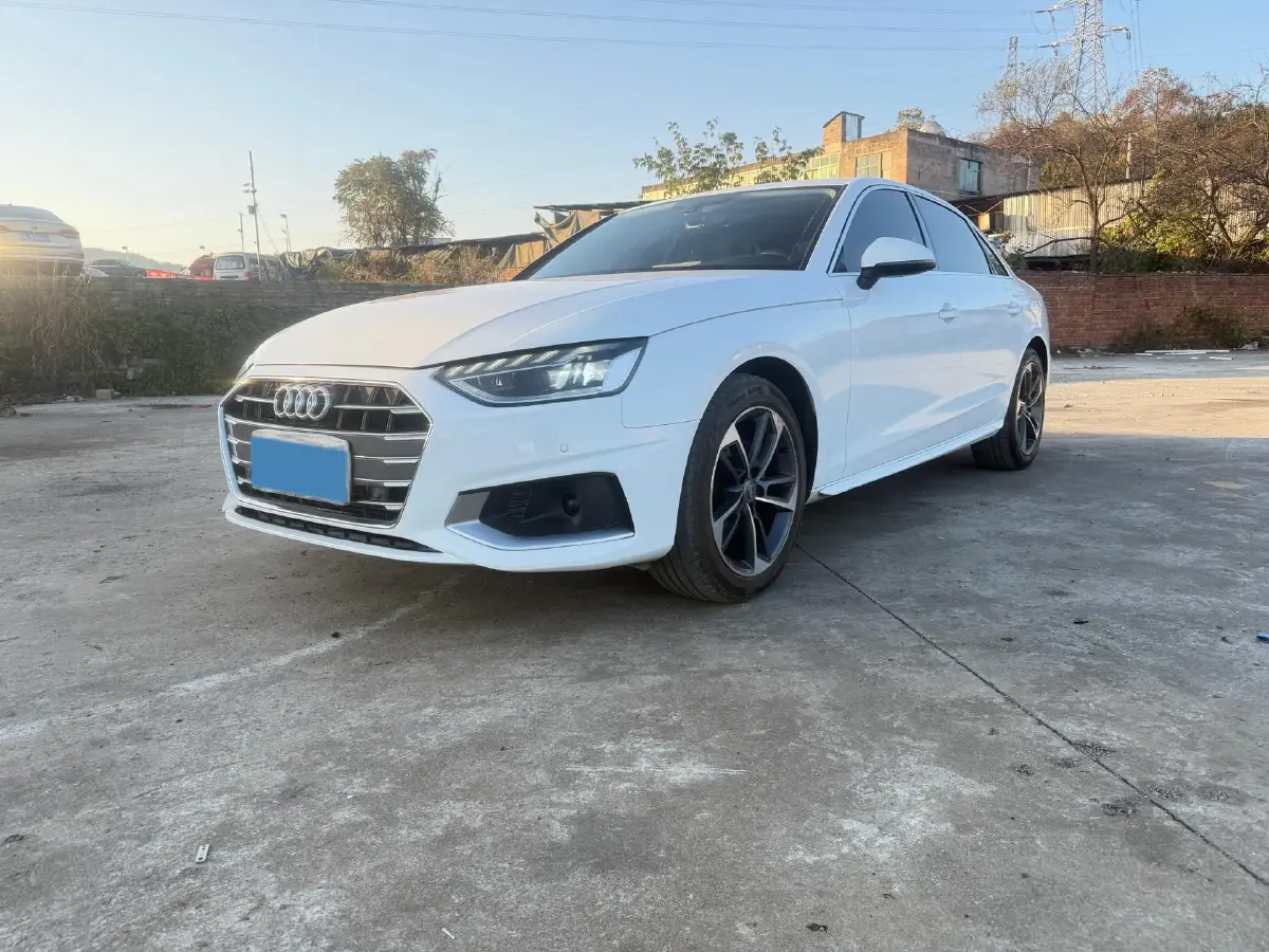 2020 Audi A4L 2.0T 190HP L4 7DCT