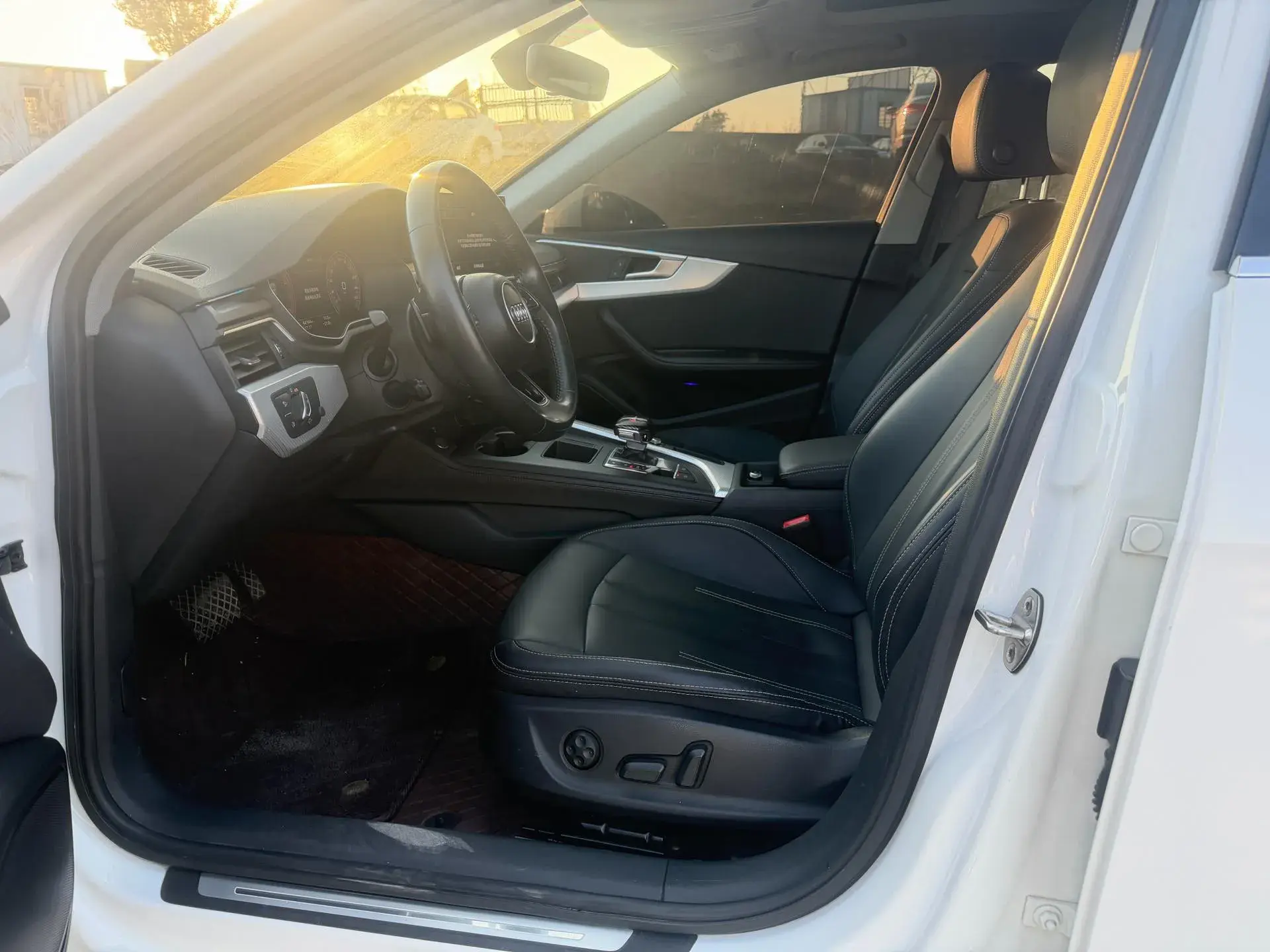 2020 AUDI A4L thumbnail 4