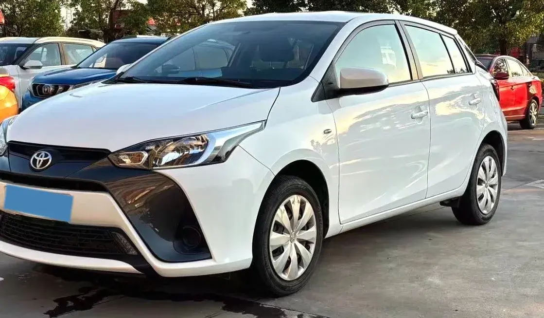 2020 Toyota Yaris L 1.5L 110HP L4 CVT