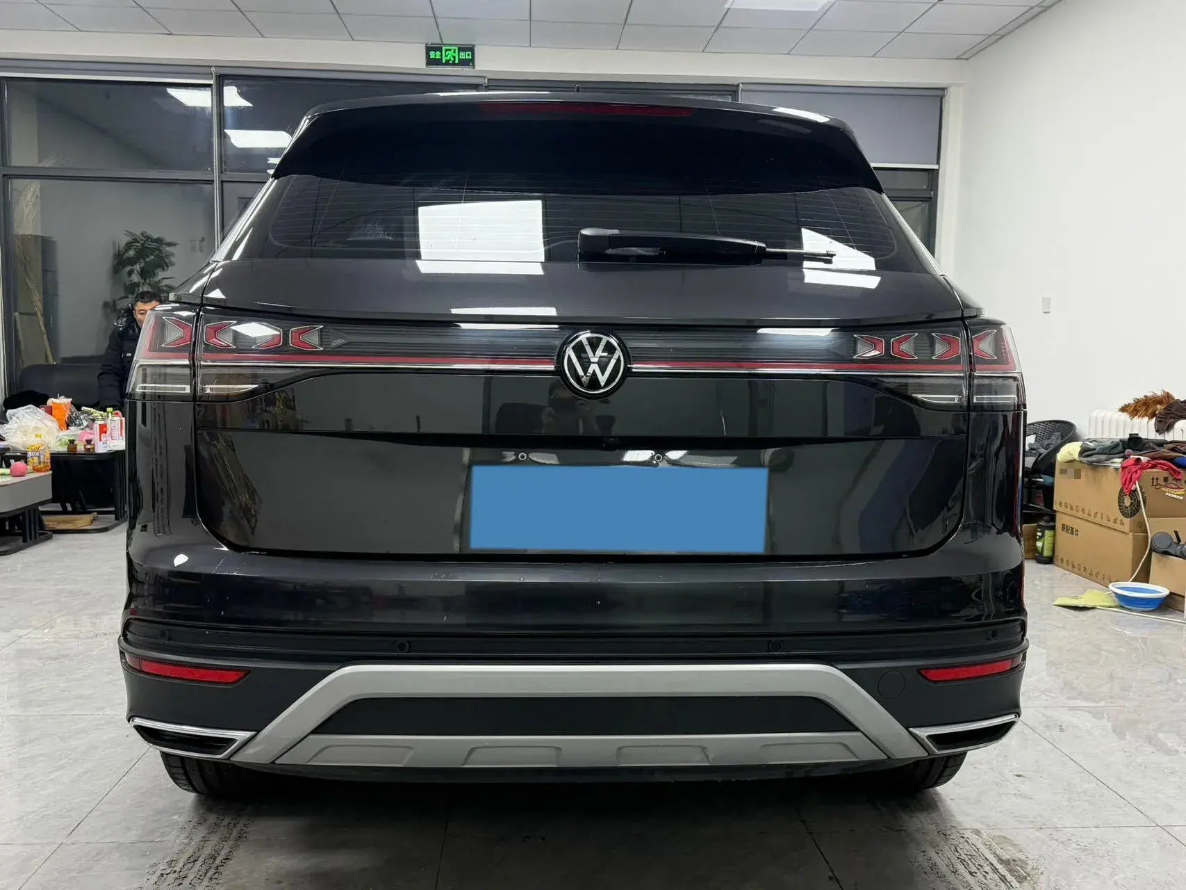 2023 VOLKSWAGEN TAYRON thumbnail 4