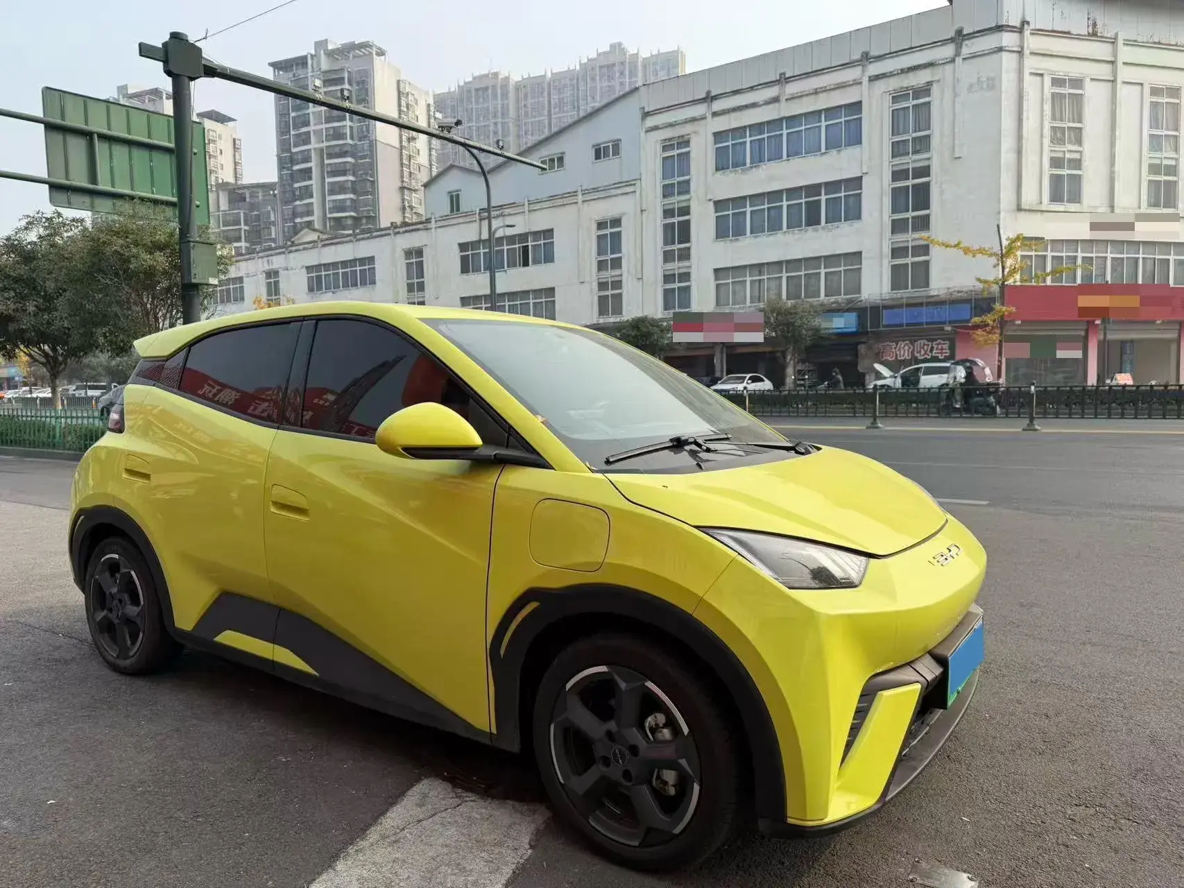 2023 BYD YUAN thumbnail 3