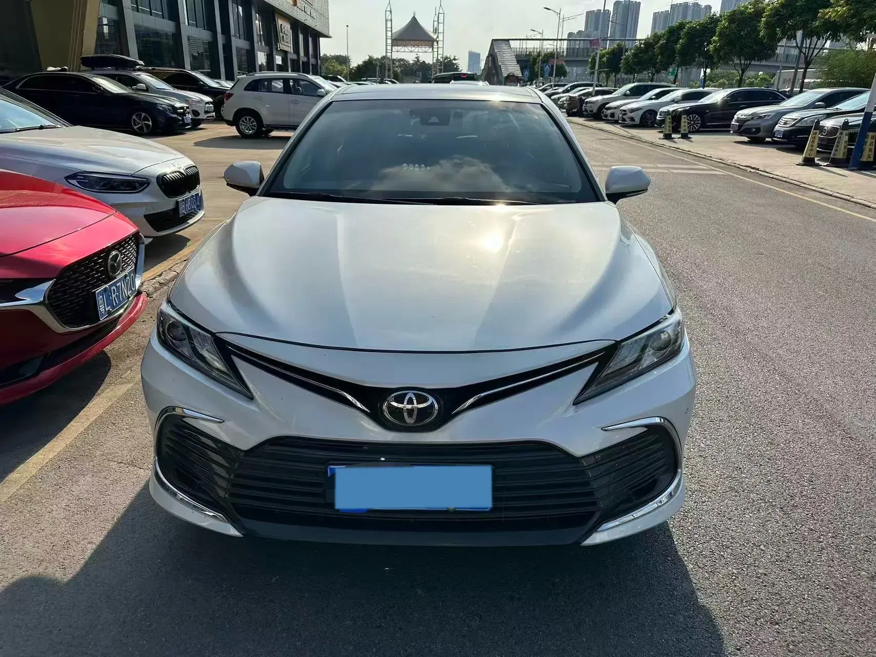 2021 TOYOTA CAMRY thumbnail 2