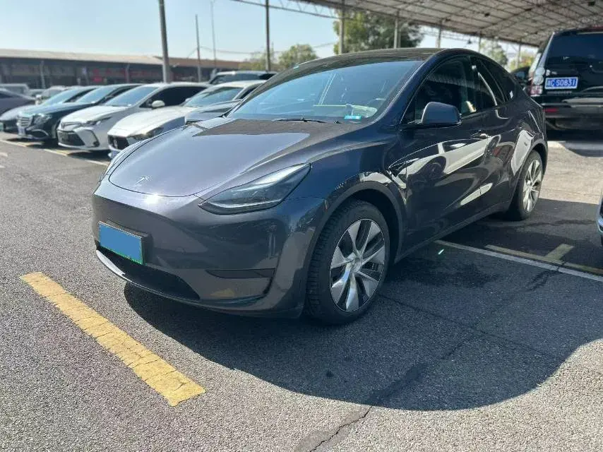 2022 TESLA MODEL view 1