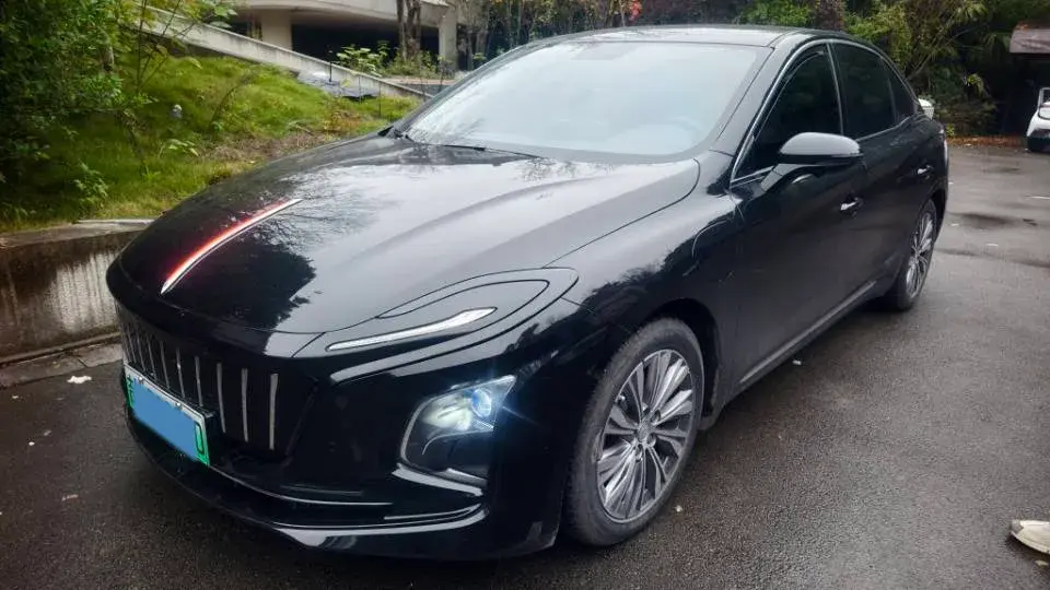 2023 HongQi E-QM5 BEV 82KWH