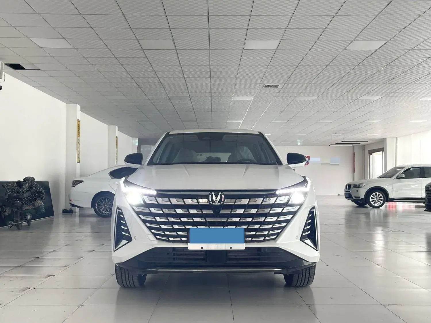 2024 CHANGAN UNI-Z thumbnail 2