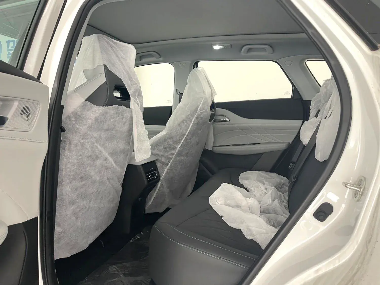 2024 CHANGAN UNI-Z thumbnail 4