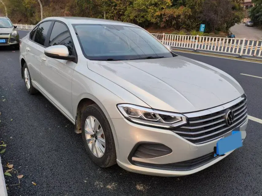 2023 VOLKSWAGEN LAVIDA thumbnail 2