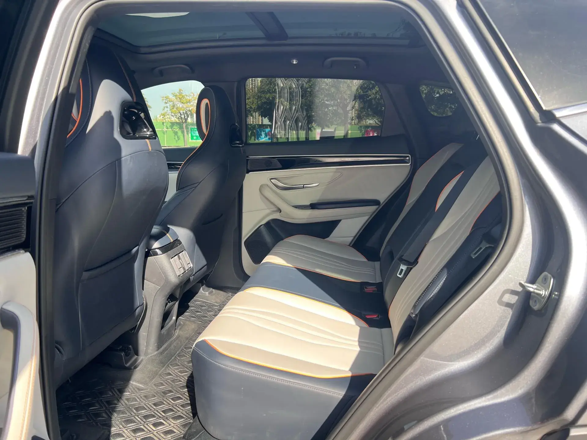 2023 BYD SONG thumbnail 4