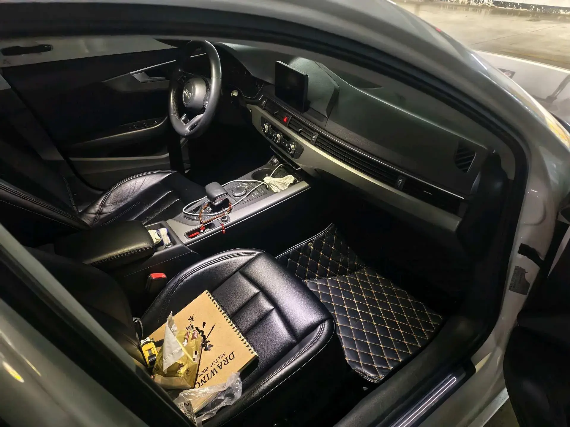 2019 AUDI A4L thumbnail 2