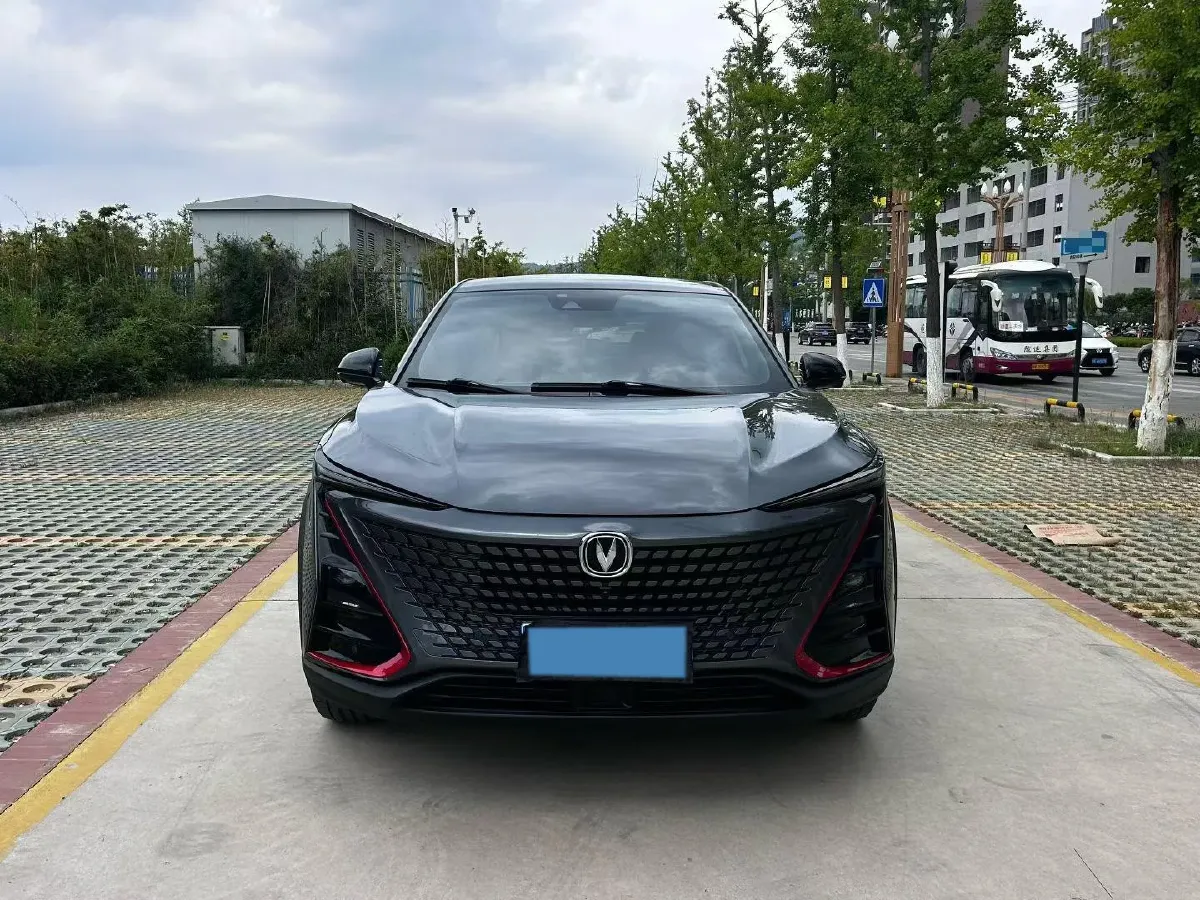 2020 ChangAn UNI-T 1.5T 180HP L4 7DCT,autocango,china used car exporter,china ev exporter,chinese used car exporter,chinese used ev exporter