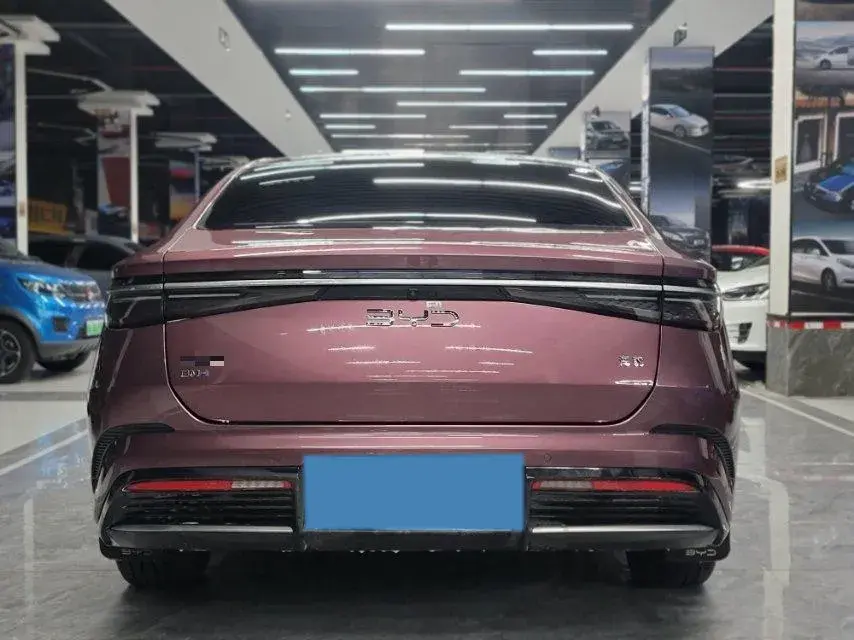 2023 BYD SEAL thumbnail 4