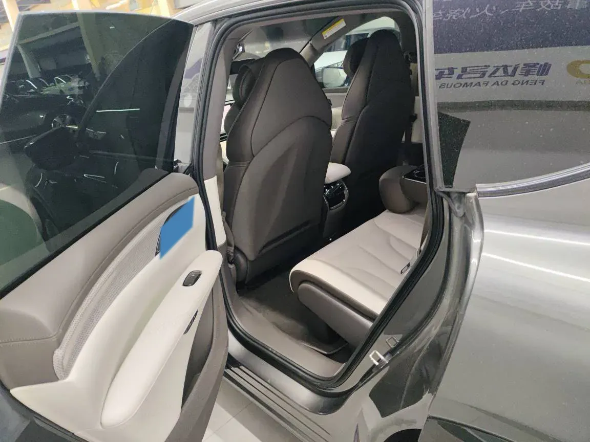 2023 IM LS7 BEV 90KWH,autocango,china used car exporter,china ev exporter,chinese used car exporter,chinese used ev exporter