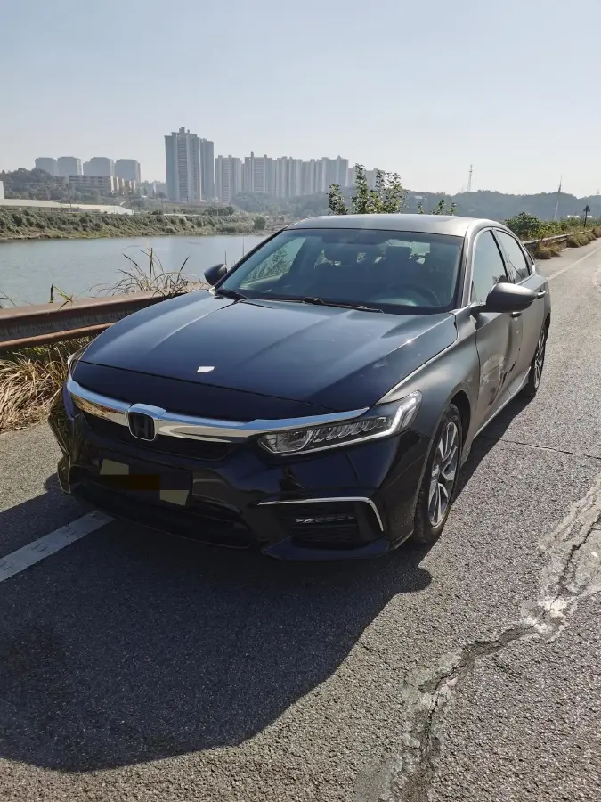 2019 Honda Inspire 1.5T 194HP L4 CVT