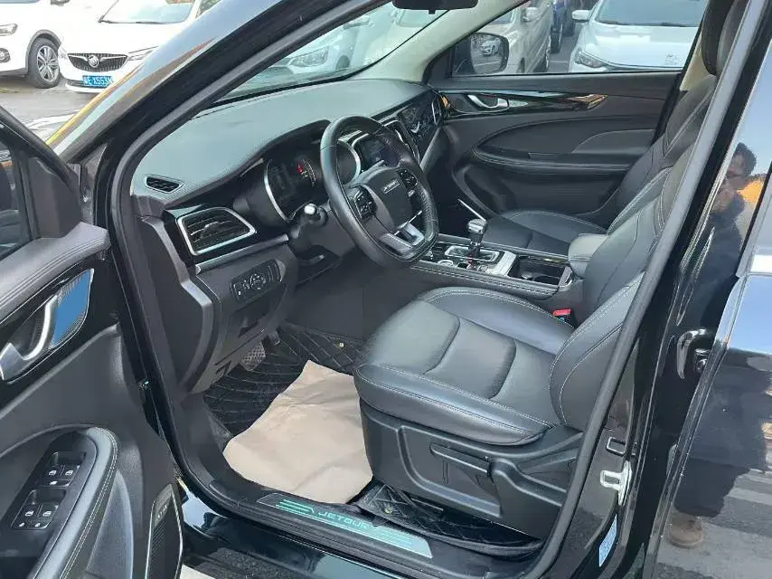 2019 JETOUR X90 thumbnail 4