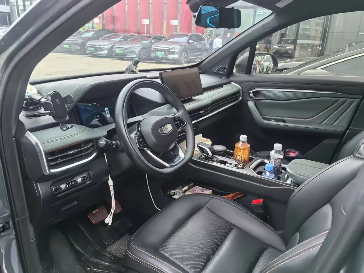 2023 Geely Okavango L 2.0T 218HP L4 7DCT,autocango,china used car exporter,china ev exporter,chinese used car exporter,chinese used ev exporter