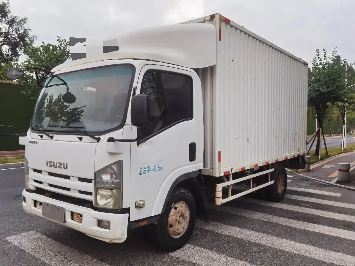 2016 Isuzu RE-MAX Jim 2.8T 109HP L4 5MT