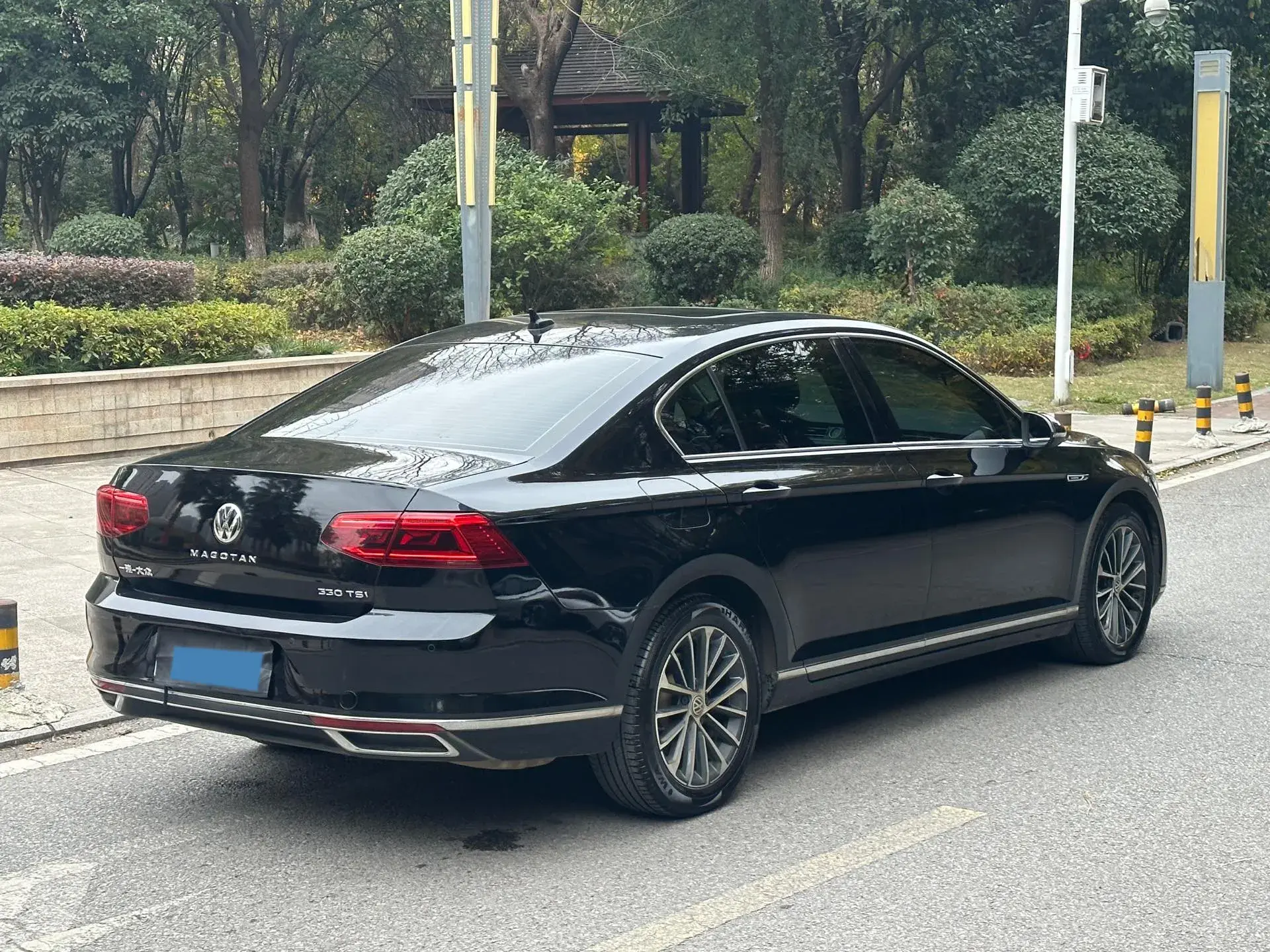 2020 VOLKSWAGEN MAGOTAN thumbnail 4