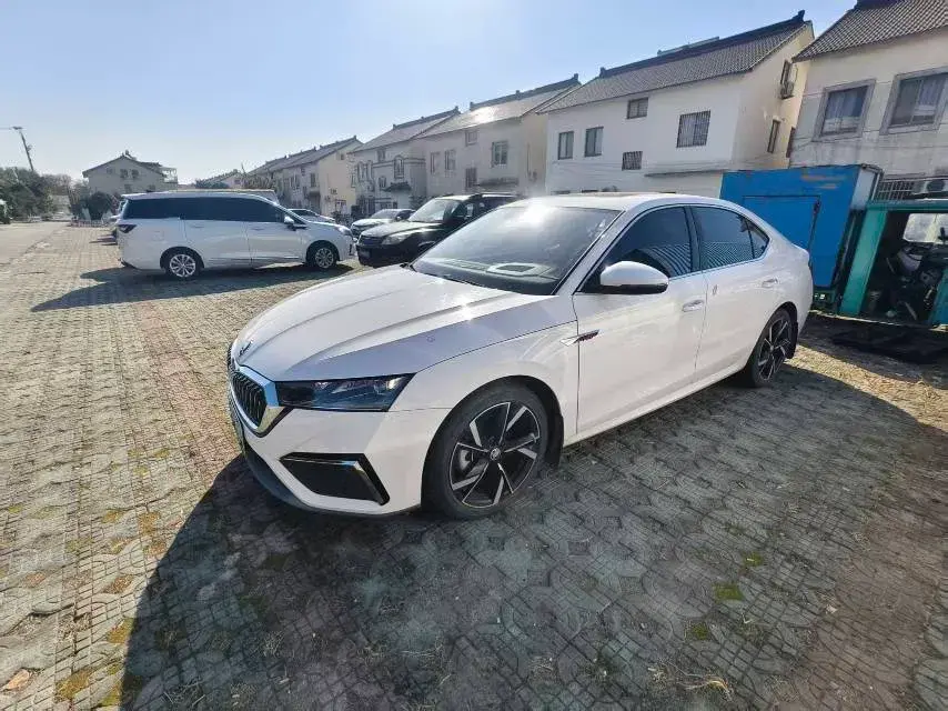 2021 Skoda Octavia 1.4T 150HP L4 7DCT
