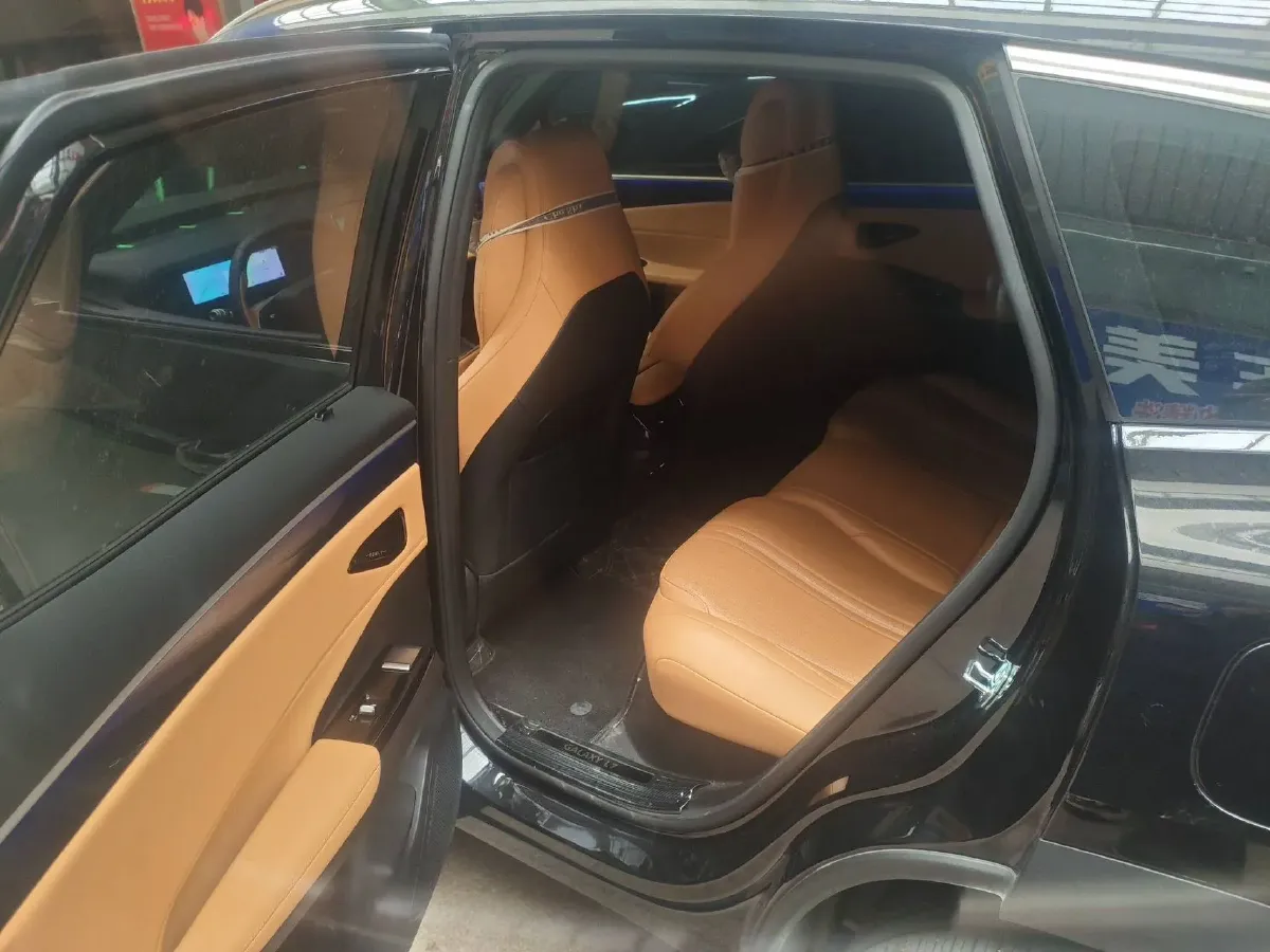 2023 Geely Galaxy L7 1.5T 163HP L4 3DHT PHEV 18.7KWH,autocango,china used car exporter,china ev exporter,chinese used car exporter,chinese used ev exporter