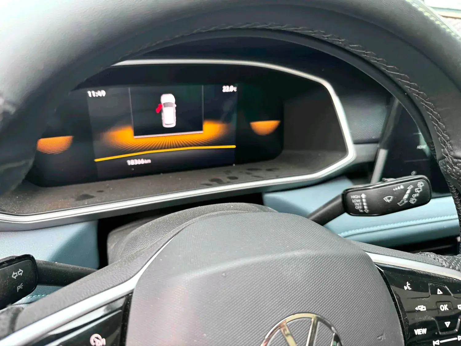 2024 VOLKSWAGEN THARU thumbnail 4