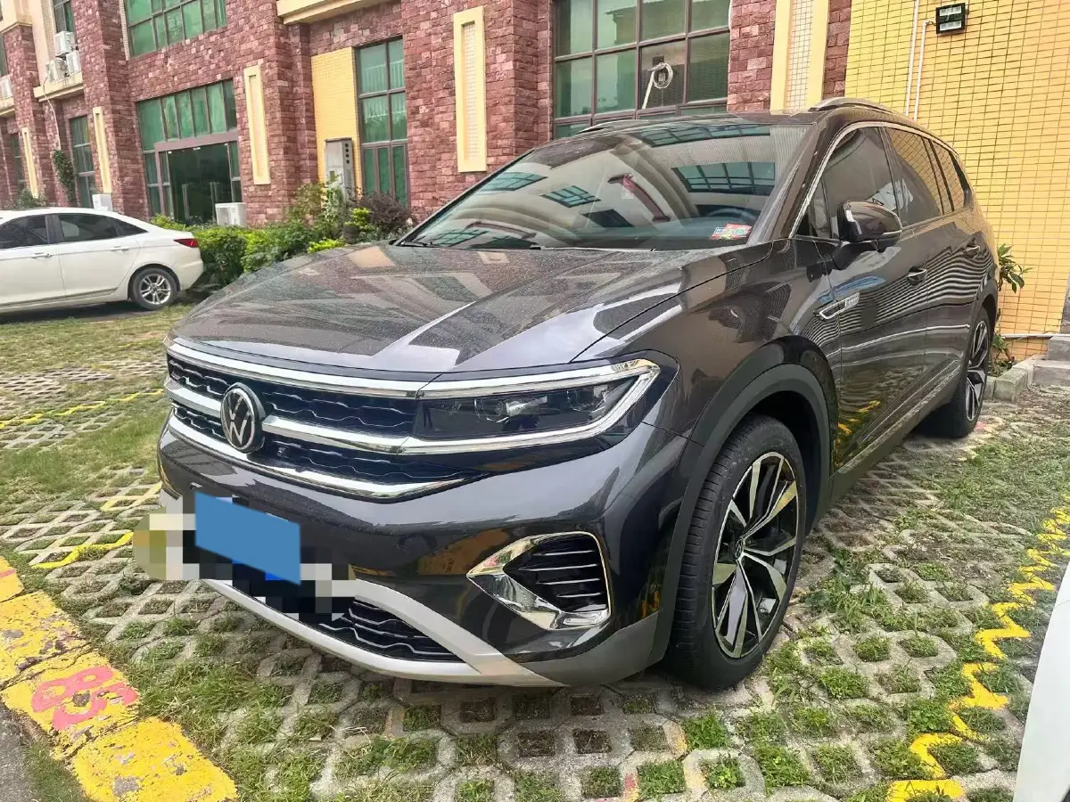 2021 Volkswagen Talagon 2.0T 220HP L4 7DCT