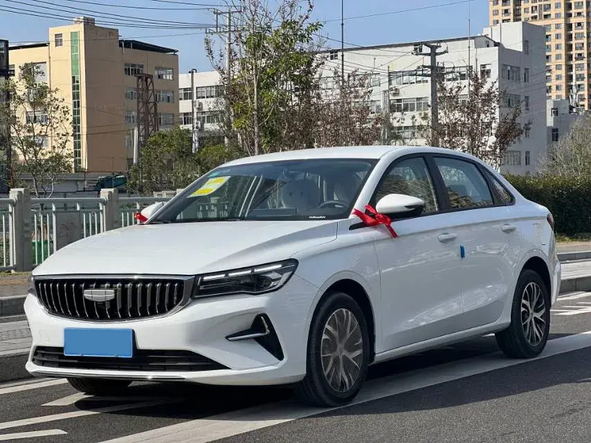 2026 Geely Emgrand 1.5L 120HP L4 5MT