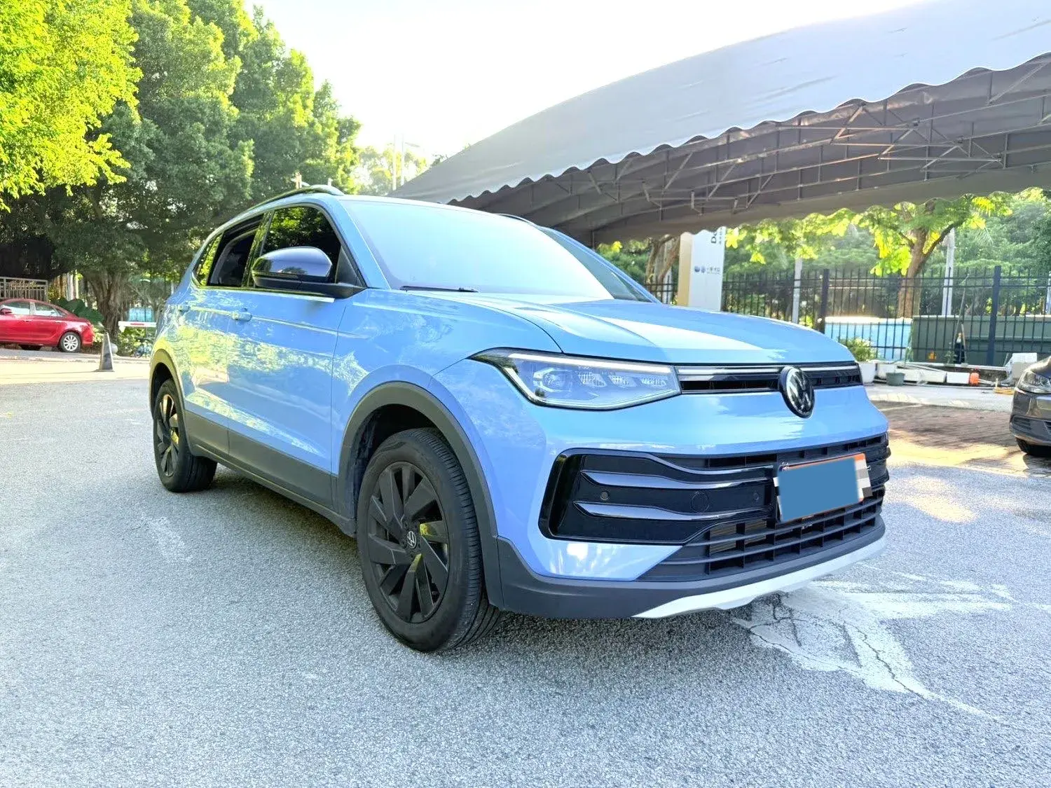 2025 VOLKSWAGEN THARU thumbnail 3