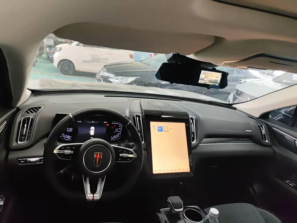 2024 HONGQI HS3 thumbnail 3