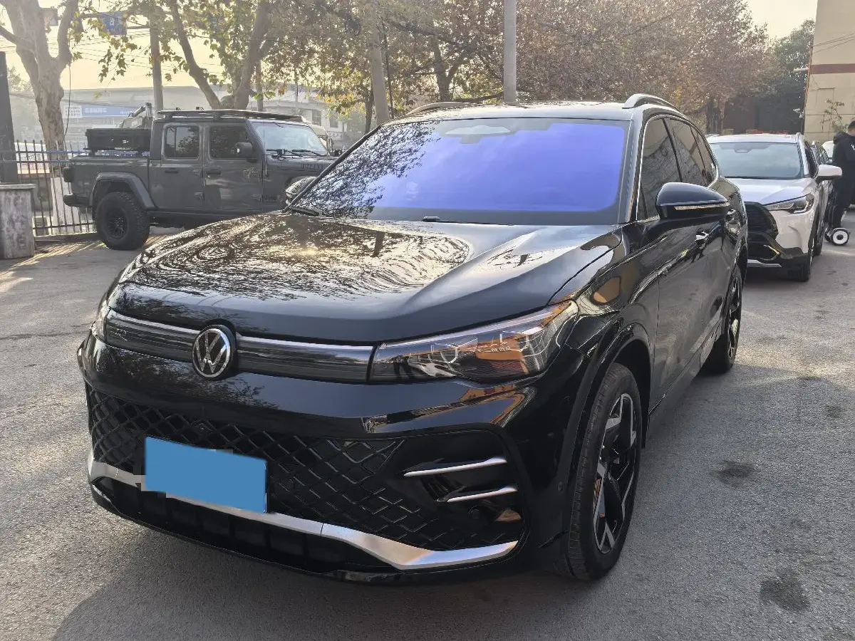 2024 Volkswagen Tiguan L 2.0T 186HP L4 7DCT