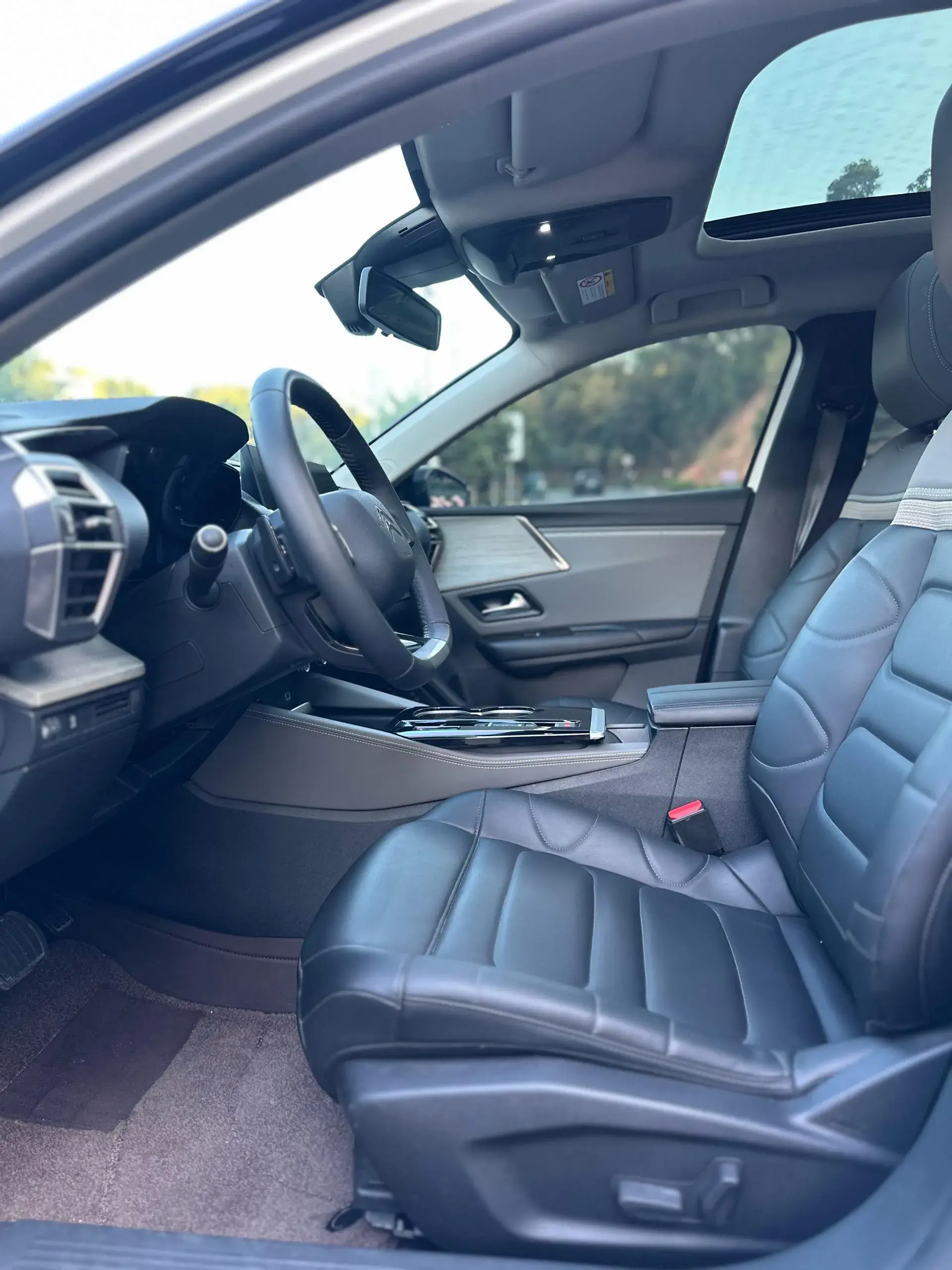 2023 CITROEN C5 thumbnail 4