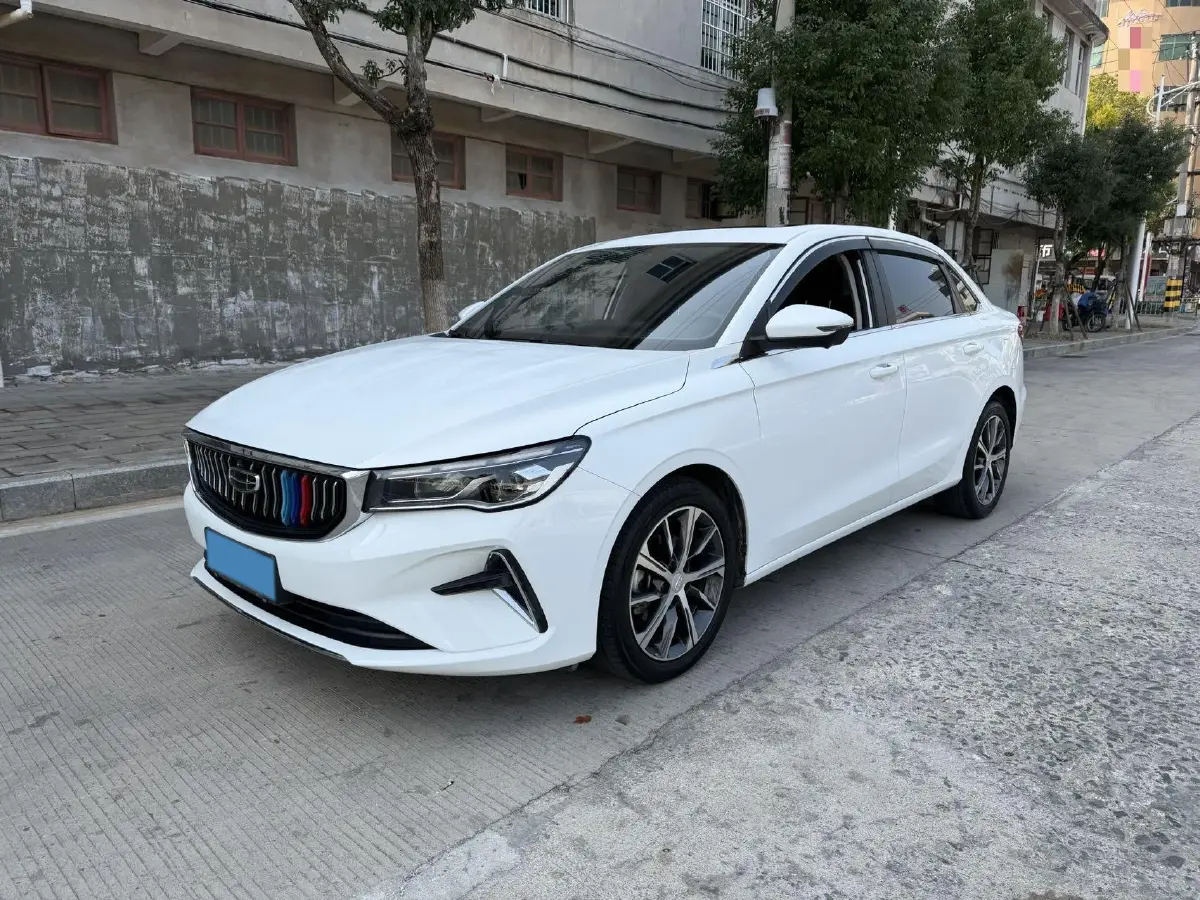 2022 Geely Emgrand 1.5L 114HP L4 CVT