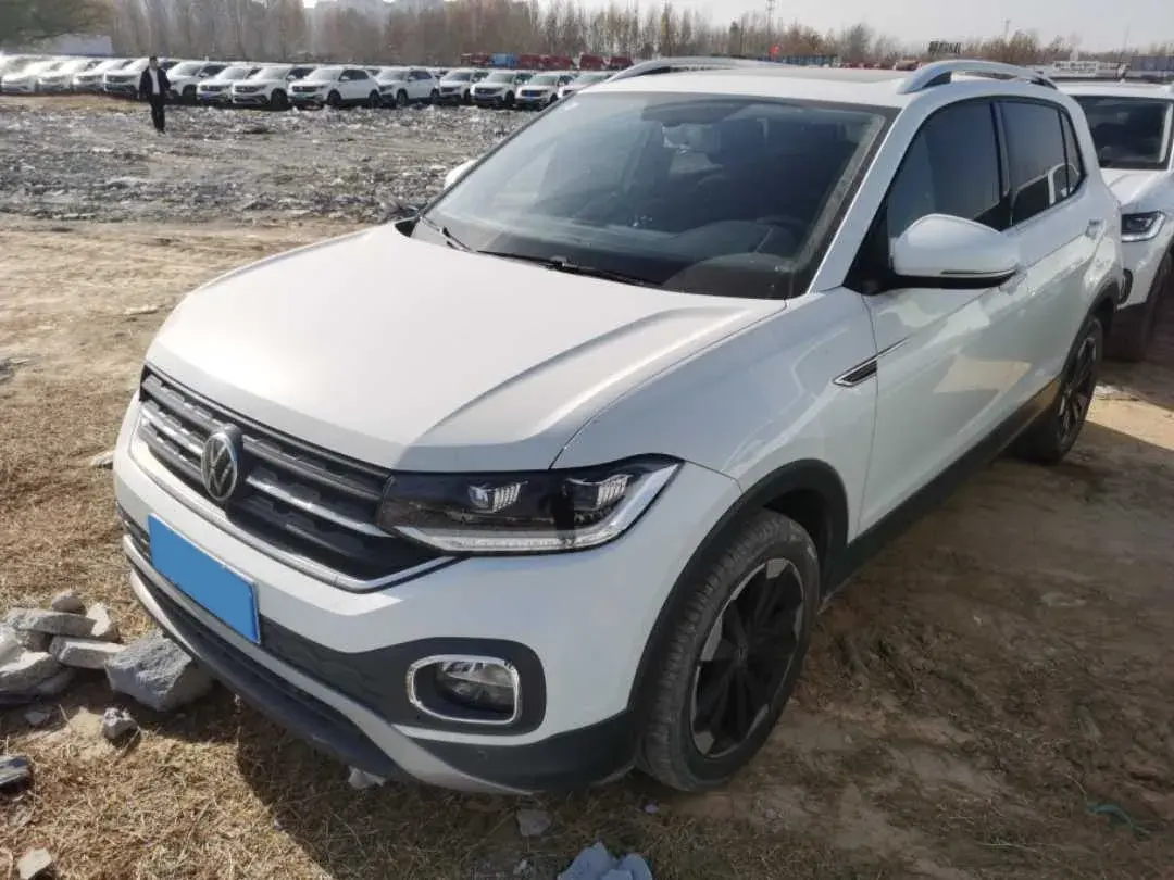 2021 Volkswagen Tacqua 1.2T 116HP L4 7DCT