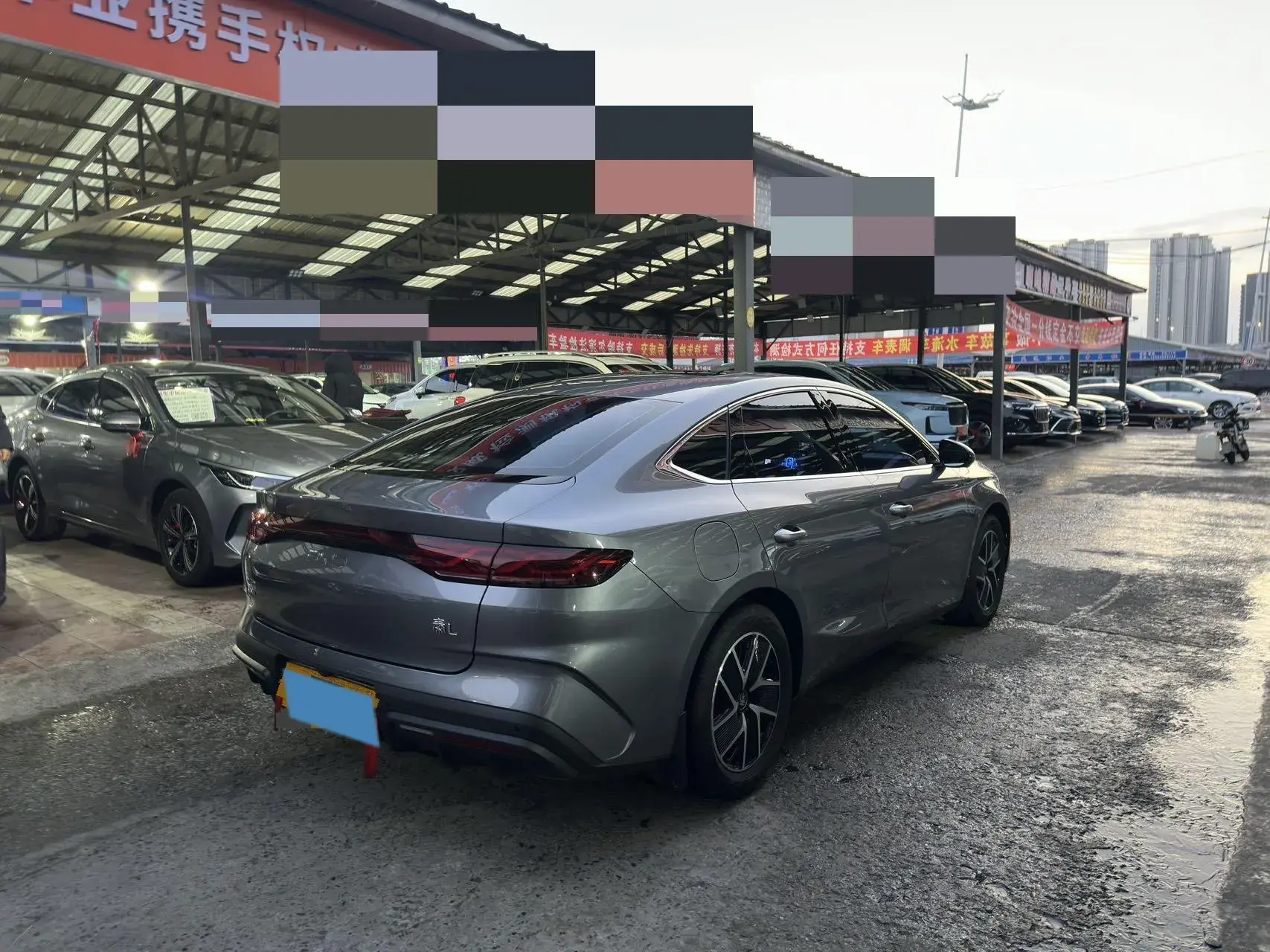 2024 BYD QINL thumbnail 4