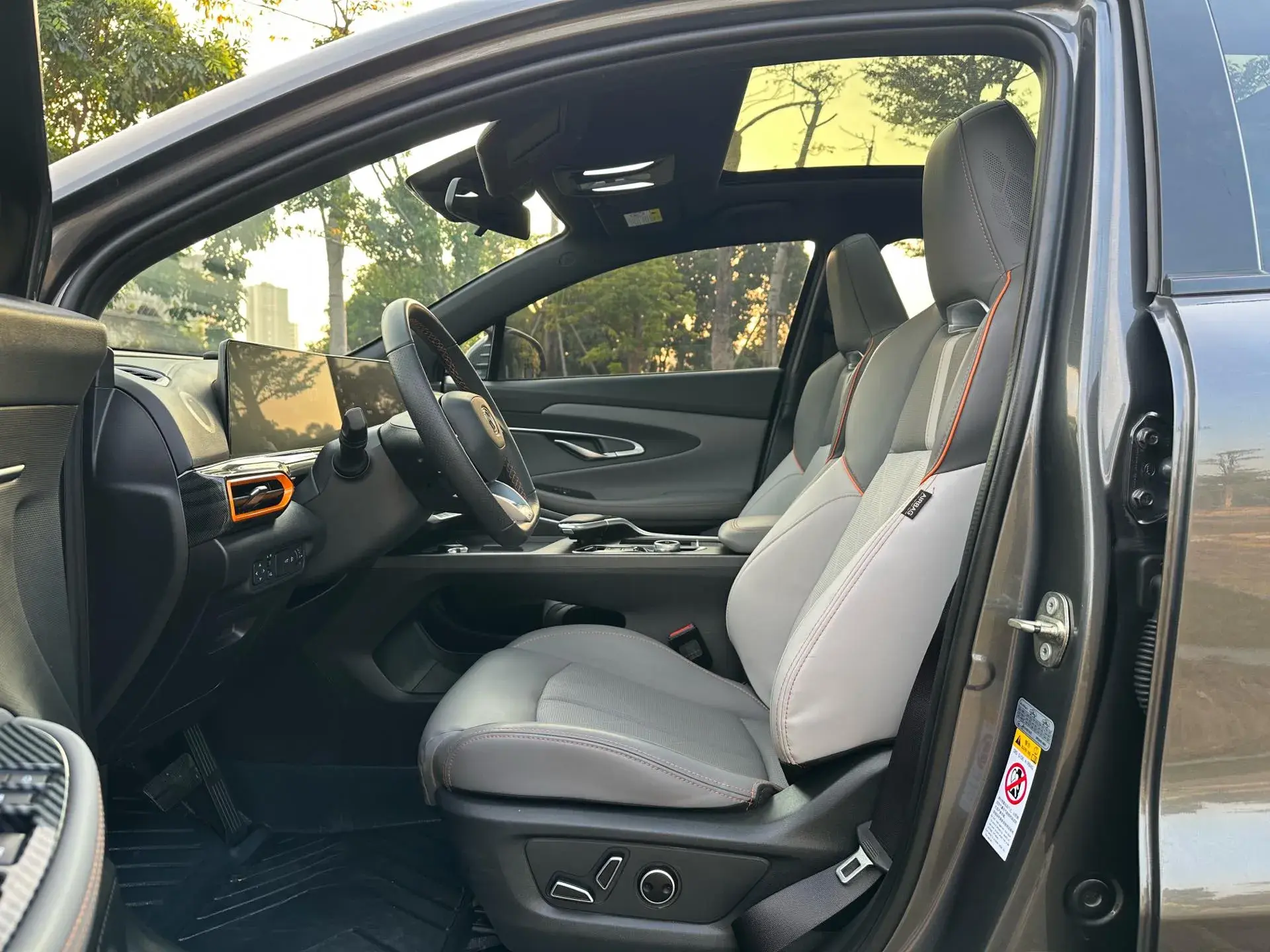 2022 CHANGAN UNI-T thumbnail 4