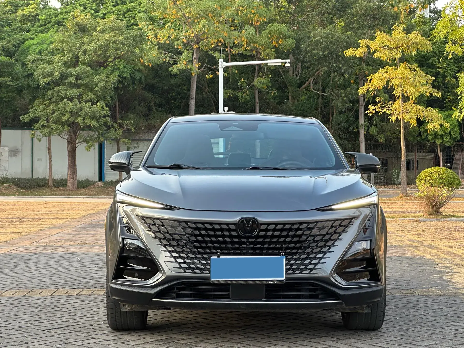 2022 CHANGAN UNI-T thumbnail 2