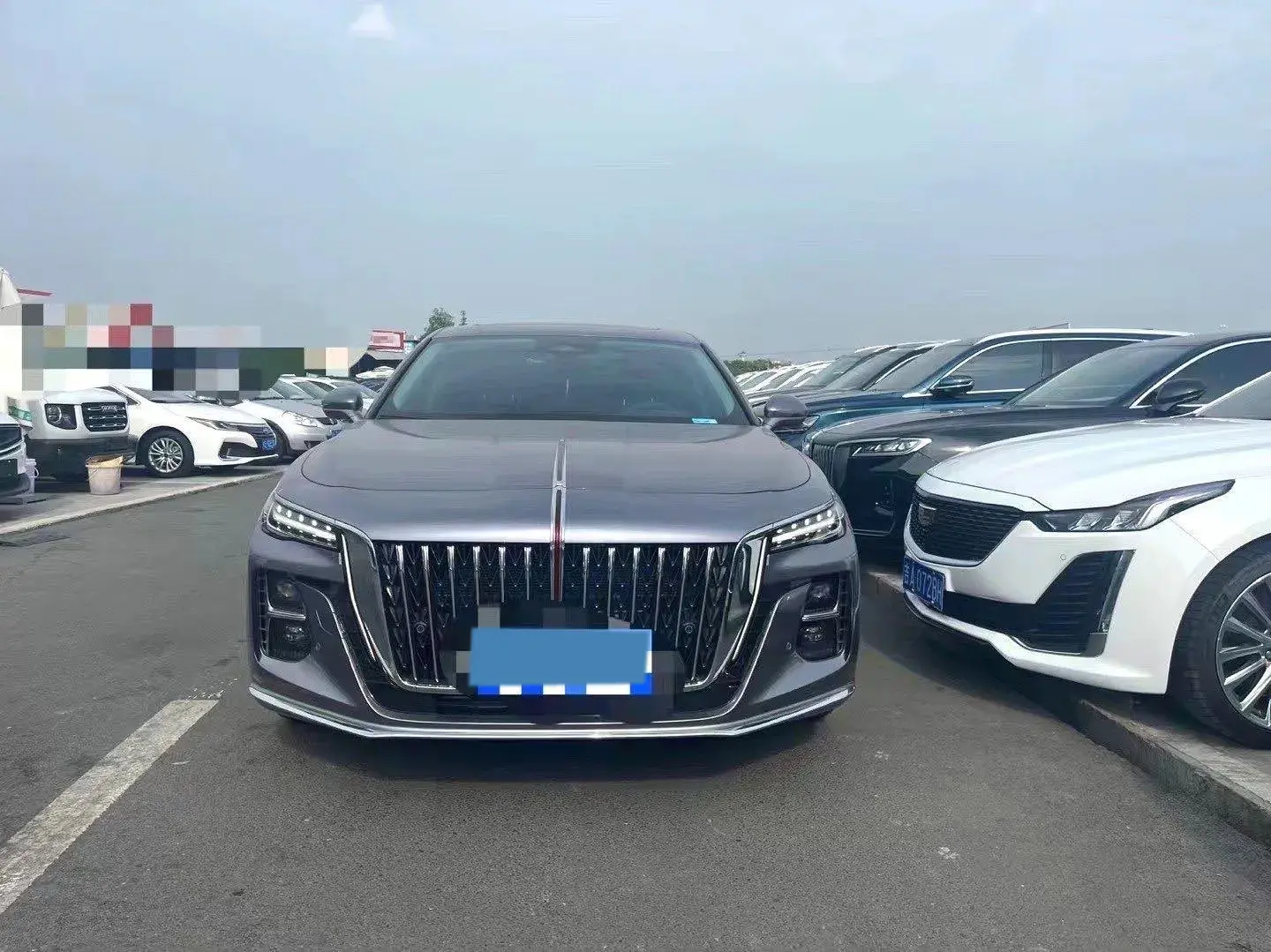 2023 HONGQI H5 thumbnail 2