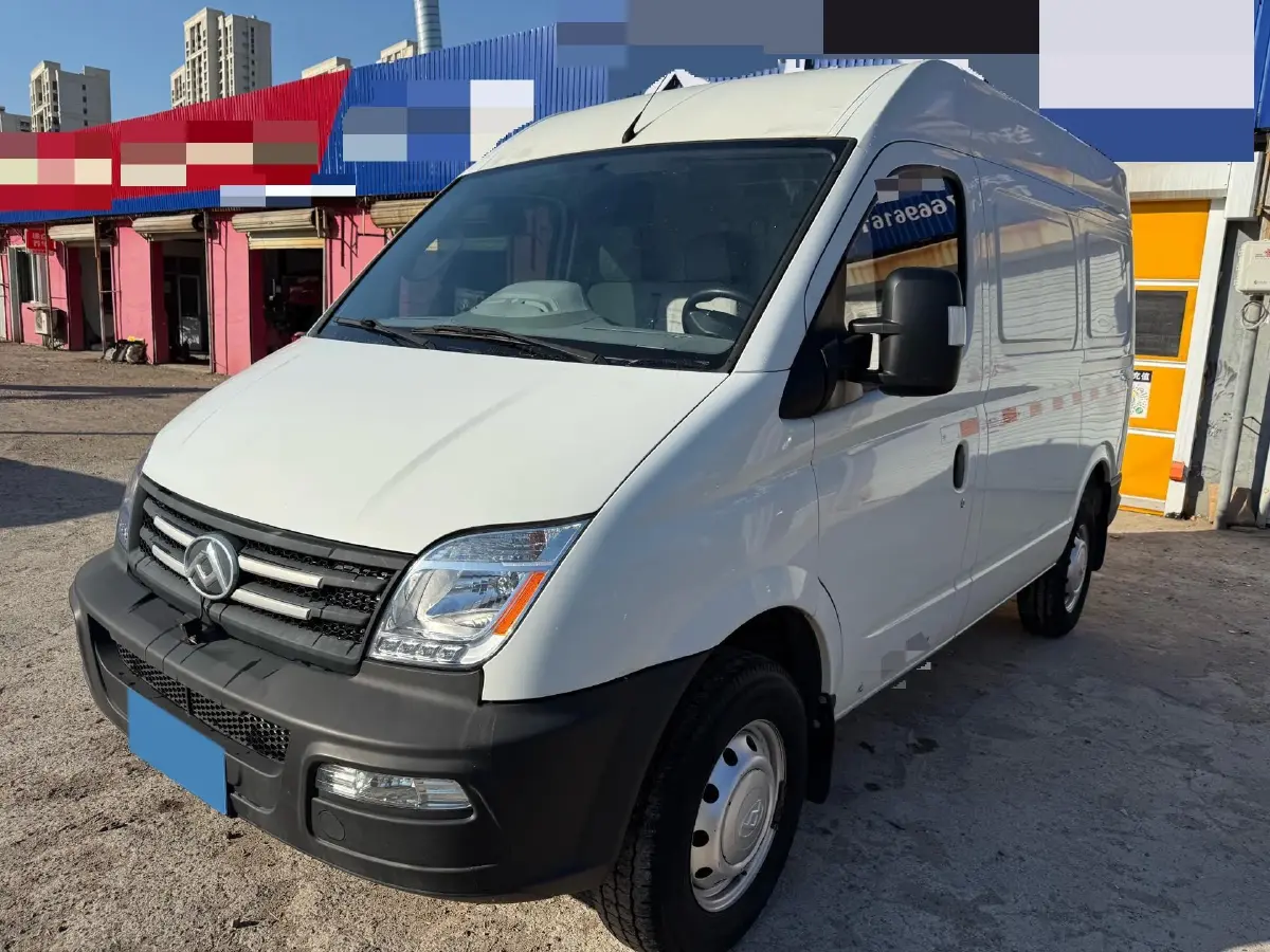 2013 MAXUS XinTu V80 2.5T 136HP L4 5MT
