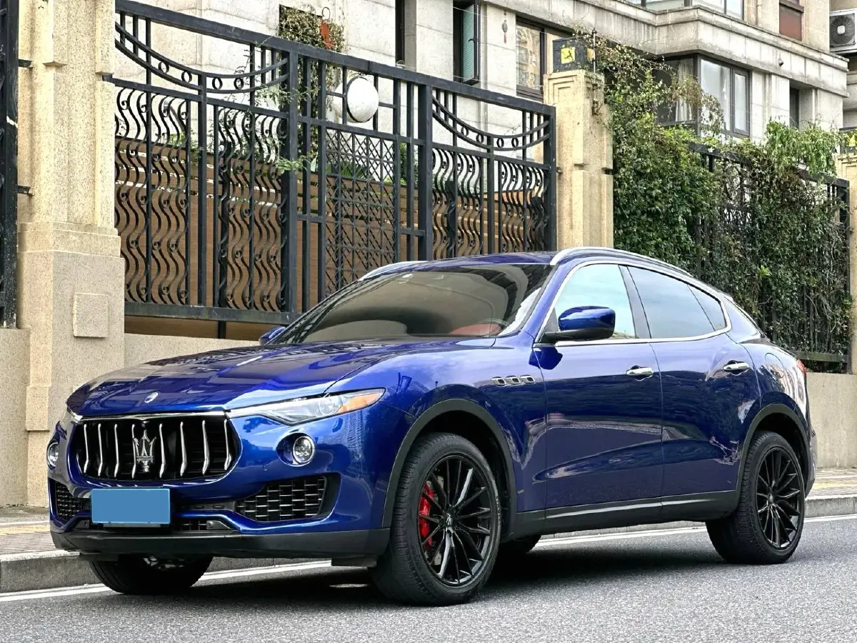 2018 Maserati Levante 3.0T 430HP V6 8AT