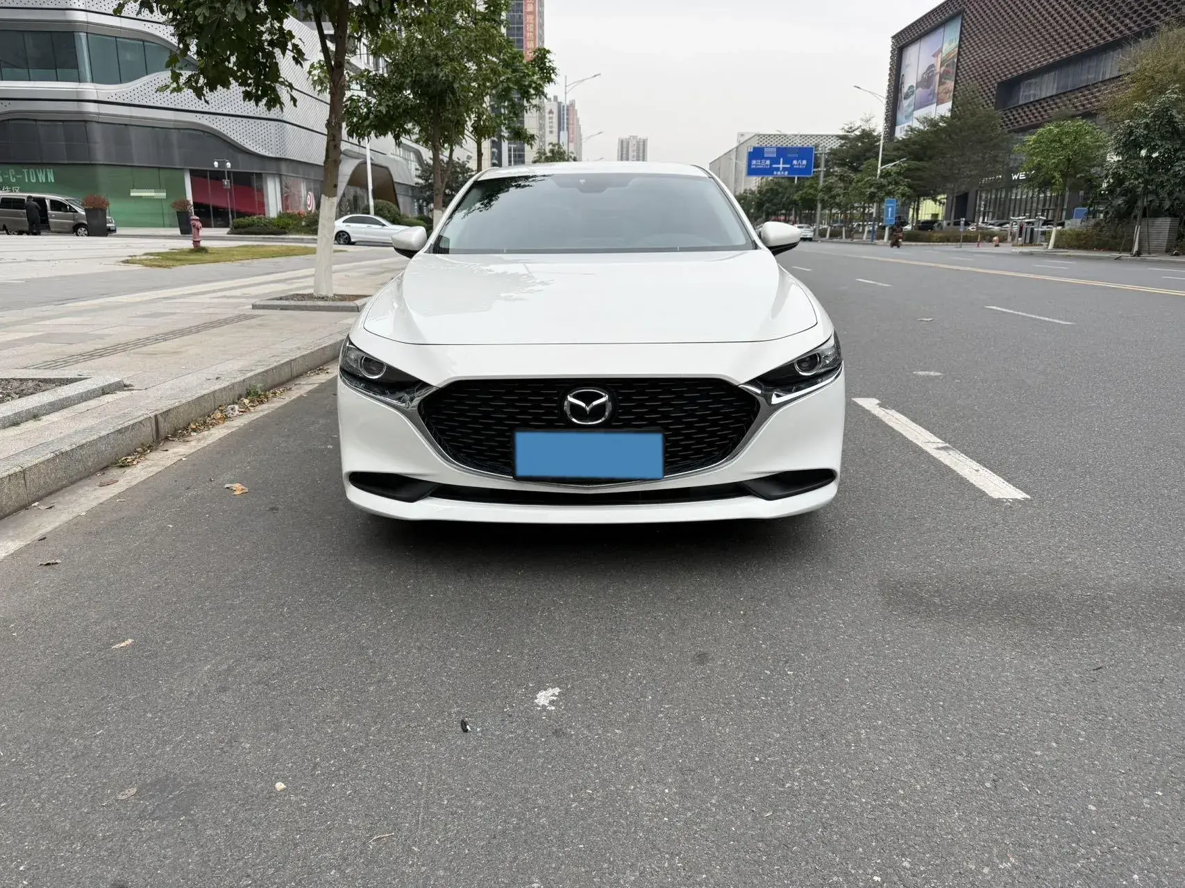 2022 MAZDA 3 thumbnail 2